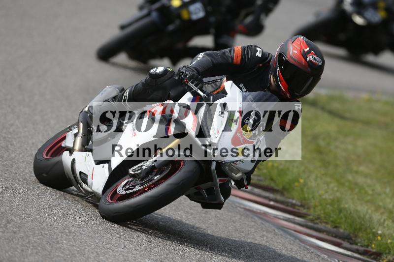 Archiv-2025/23 07.06.2025 TZ Motorsport ADR/390